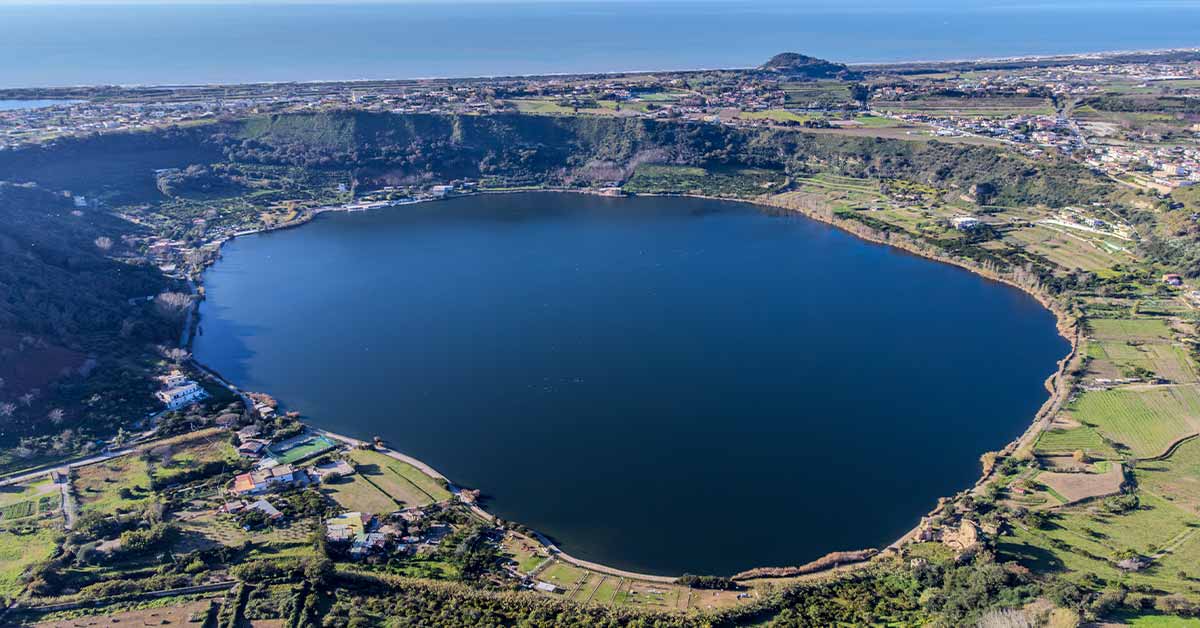 lago-averno