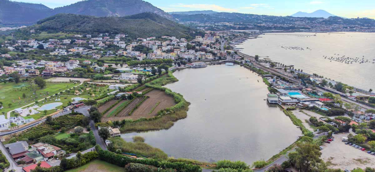 Lago Lucrino